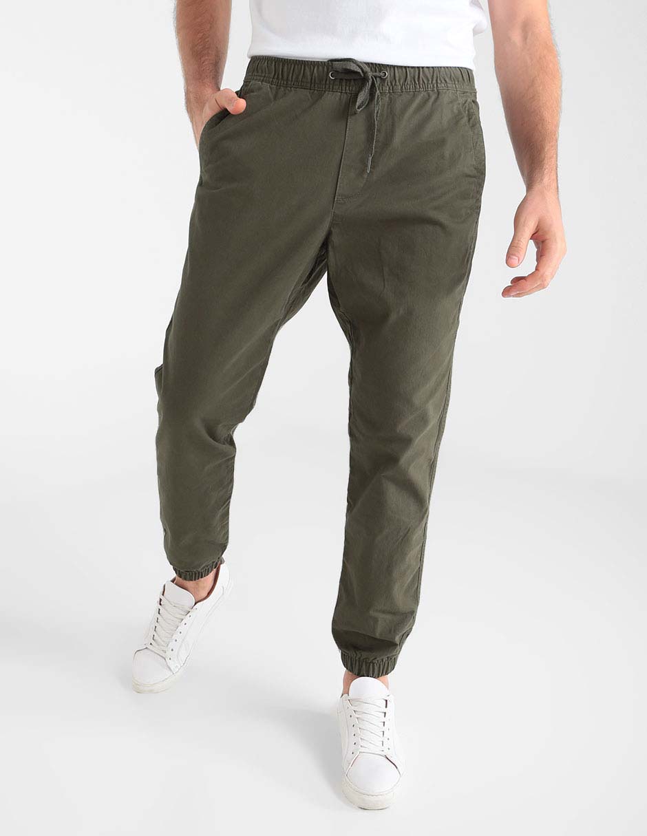 Jogger slim con bolsillos para hombre